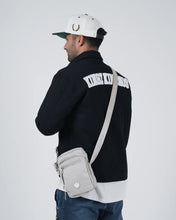 Cargar imagen en el visor de la galería, Kingz Side Bag- Cream
